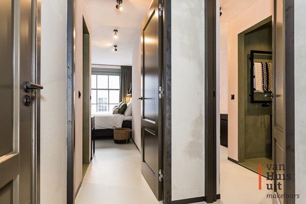 Medium property photo - Warmoesstraat 44B, 1012 JE Amsterdam